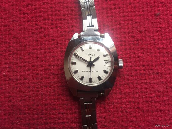 Часы TIMEX. Великобритания. На ходу. Календарь рабочий.