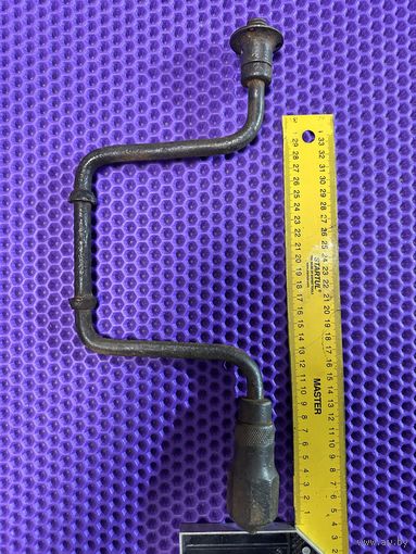 Старинный ручной коловорот (дрель) времен ВОВ