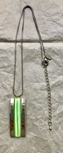 Кулон. Кулон на цепочке