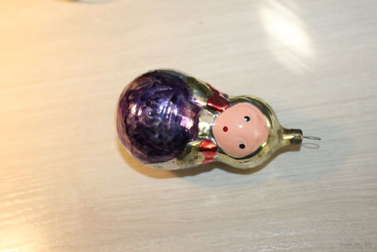 Ёлочная игрушка, времён СССР, длина 9 см.