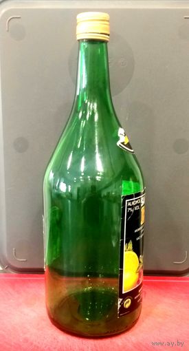 Бутылка от напитка SANGRIA ESTA * Сангрия * Германия * объём 1.5 литра * высота 31 см * диаметр 10.5 см