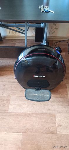 Моноколесо Inmotion v8f, сделана гидроизоляция . есть чехол для тех кто планирует учиться.