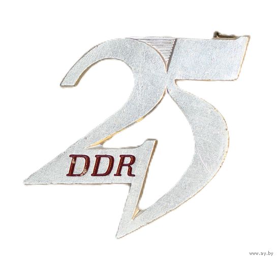 Знак 25 лет ГДР. большой