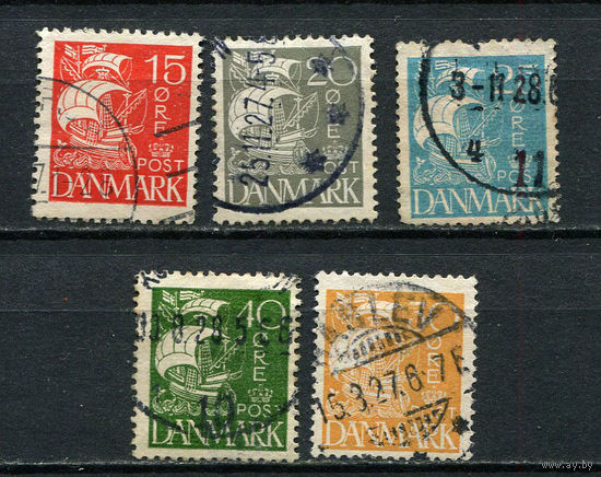 Дания - 1927 - Каравелла - (ном. 25 с тонким местом) - 5 марок. Гашеные.  (Лот 28Gi)-T2P33