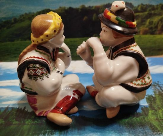 Статуэтка парная "Гуцульские дети"
