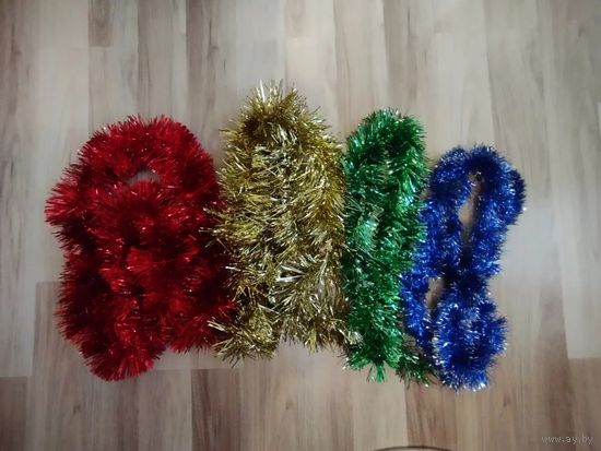 Новогодняя мишура.