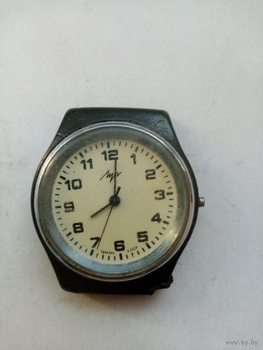 ЧАСЫ ЛУЧ СССР (780106)