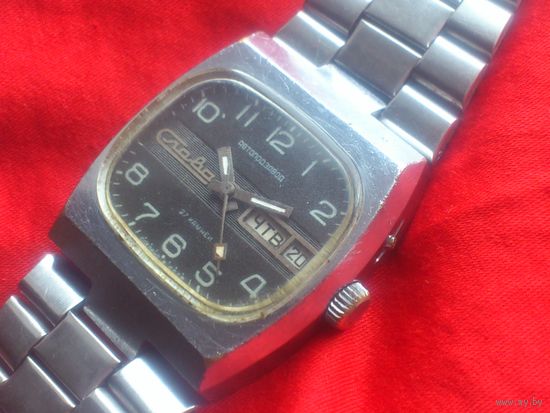 Часы СЛАВА ТАНК 2627 АВТОПОДЗАВОД с БРАСЛЕТОМ  из СССР 1970-х