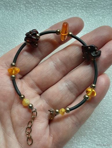 Янтарный браслет.