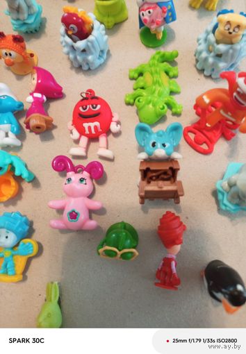 Киндер игрушки