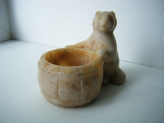 Солонка из натурального мрамора.  Натуральный камень.