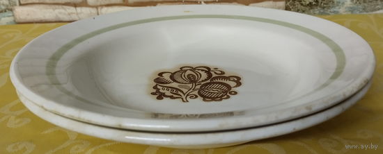 Тарелка для горячего-2. Будянский фаянсовый завод - Серп и Молот (Буды), 1967-1991 гг