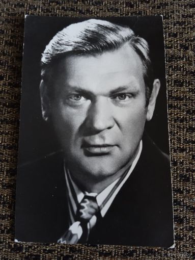 АКТЕР ПЕТР ВЕЛЬЯМИНОВ