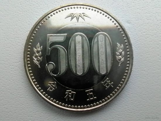 Япония 500 цветы павлонии чек. блеск с рубля