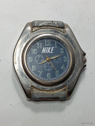 Часы кварцевые NAIKE  с рубля
