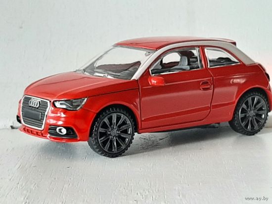 AUDI A1. 1/43.