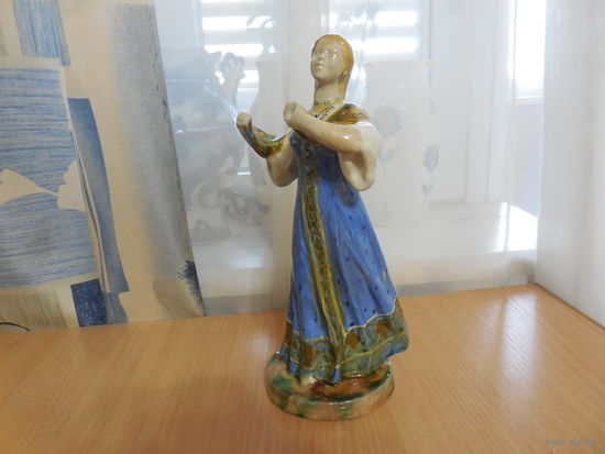 Скульптура. Танцующая девушка. СССР 1950-е СХФ 1