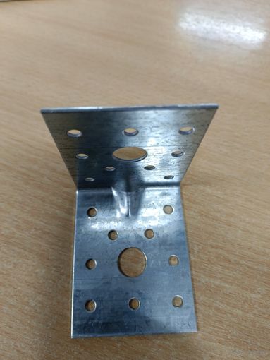 Уголок крепежный усиленный 70*70*55 мм белый цинк