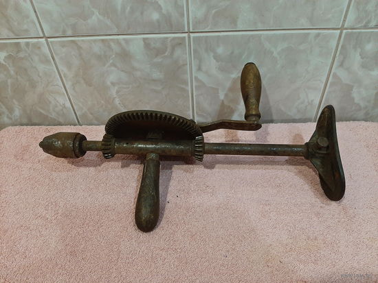 Дрель ручная старинная