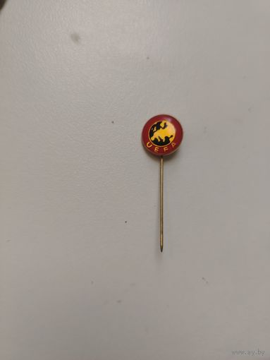 Уефа, булавка