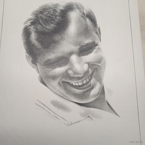 Юрий Гагарин. фото с выставки.