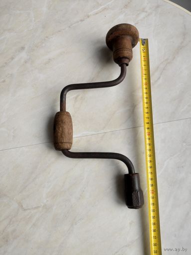 Ручная дрель. Коловорот