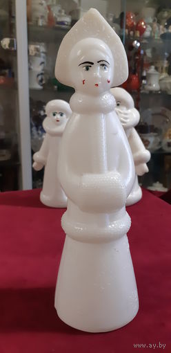 Игрушка пластмассовая стройная Снегурочка, СССР