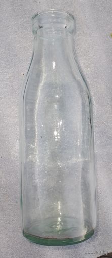 Молочная бутылка для декора