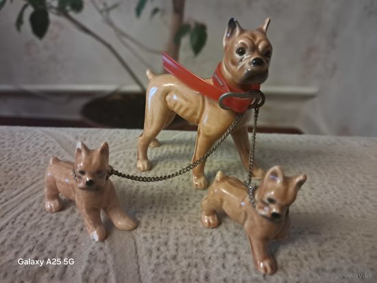 Фарфоровые статуэтки