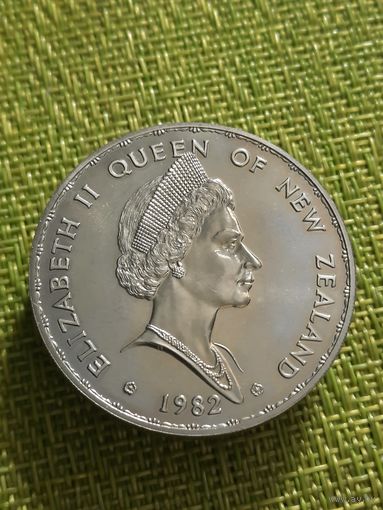 Новая Зеландия 1 доллар 1982 г ( - фауна -  Птицы Новой Зеландии - Такахе тираж 65 тыс)