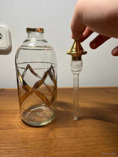 Пузырьки под парфюмерия.. Старые