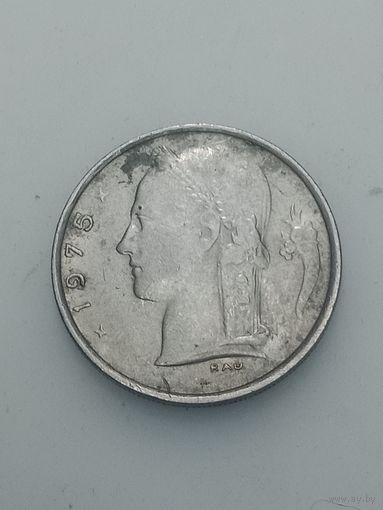 Бельгия 1 франк 1975 года . Надпись на Французском языке  , BELGIQUE .