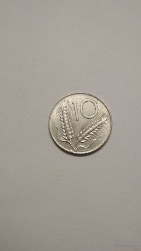 Италия / 10 лир / 1981 год
