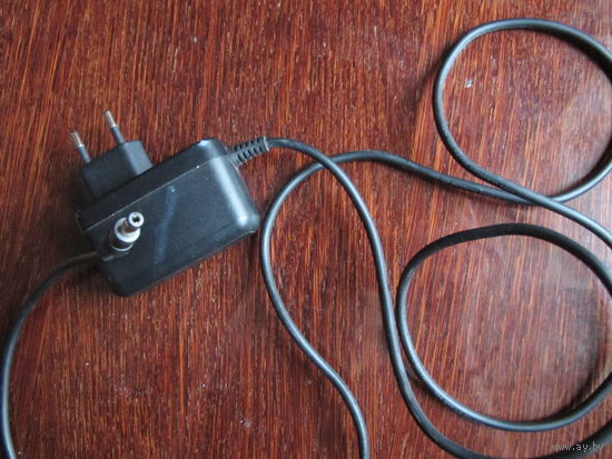 Адаптер (блок питания) S015WV3000050 для зарядки беспроводных аккумуляторных пылесосов (30V, 0.5A, 5.5 x 2.1mm, кабель 1.5 м)