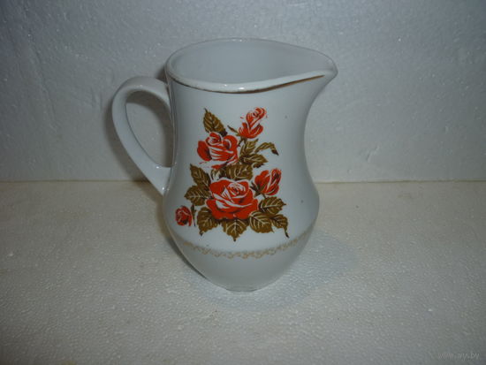 Небольшой Кувшин. Фарфор, Рига. СССР