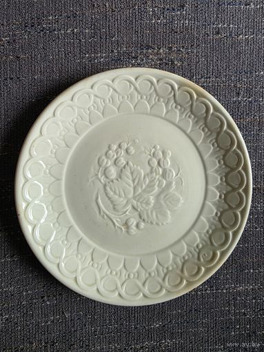 ТАРЕЛОЧКА КОНАКОВО. 50-Е.