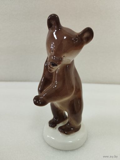 Статуэтка фарфоровая Мишка косолапый. ЛФЗ. СССР