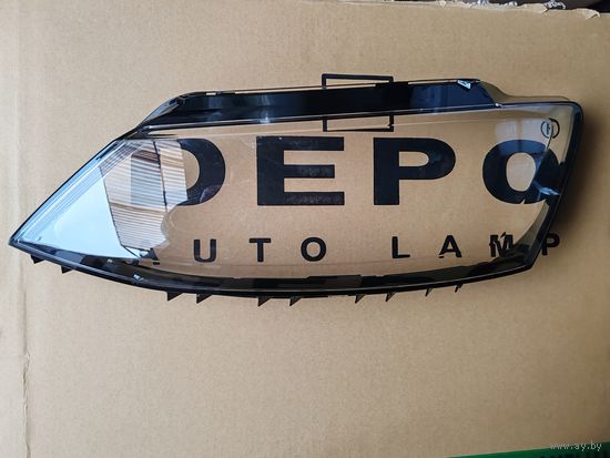 Стекло фары Jetta 2014гв