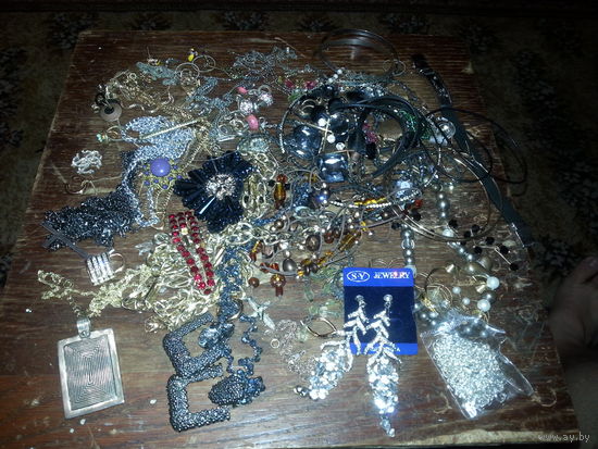 Бижутерия одним лотом