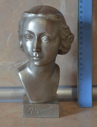 Бюст "Уланова".
