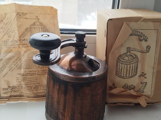 Мельница для кофе и специй