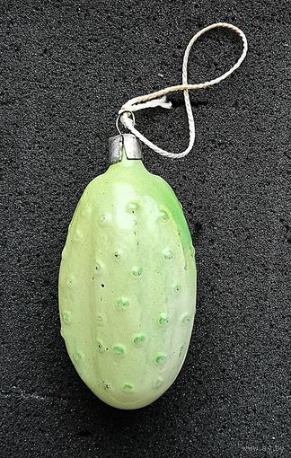 Игрушка ёлочная #Огурец#, стекло, СССР.