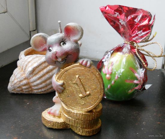 Лот, декоративные свечи, 3 штук, юбилейный на 1 год, ракушка.