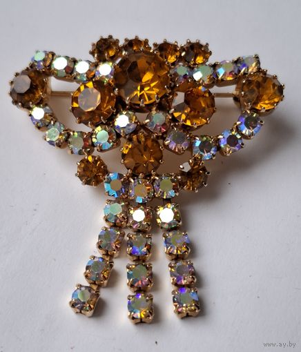 Крупная брошь с подвесками. Сияющие кристаллы. Чехословакия