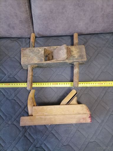 Два старых рубанка