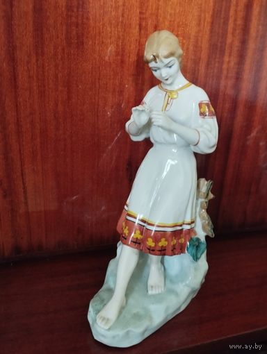 Советская статуетка