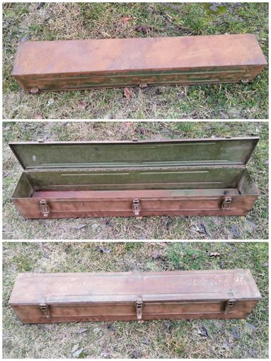 Армейский ящик железный, большой. Может быть сейфом для хранения оружия.