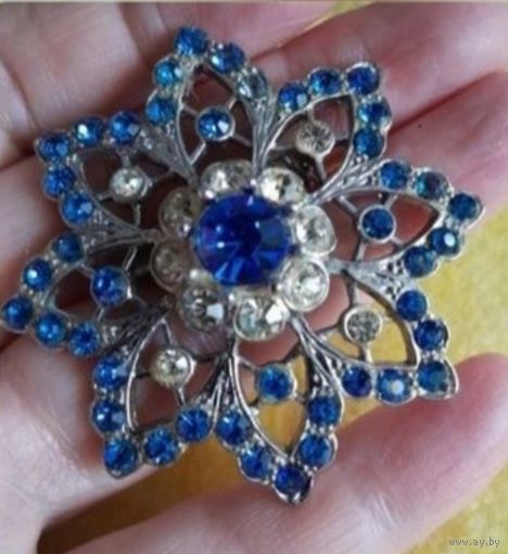 Винтажная брошь Снежинка.