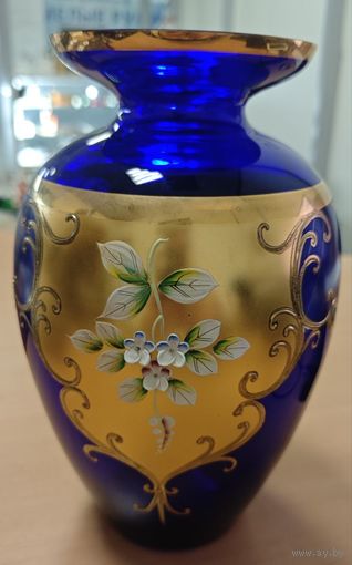 Шикарная ваза 25см, Винтаж Bohemia, кобальтовое синие стекло, лепнина, золочение. Чехословакия, 1970-1990 гг Сохран!