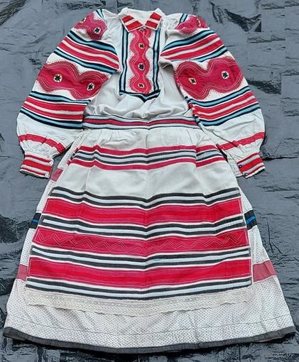 Комплект традиционный (сорочка, юбка, фартук), к. 1920-х